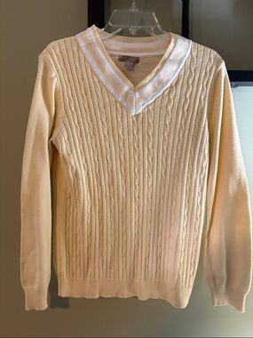 White Stag Men's Cream Cable-Knit V-Neck Sweater with White Trim